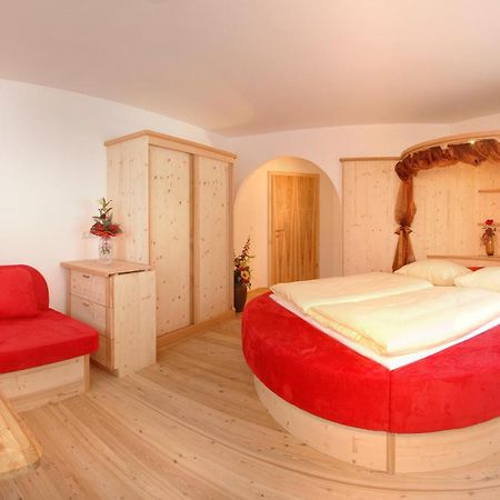 Bed & Breakfast Landhaus Strasser ゼル 部屋 写真