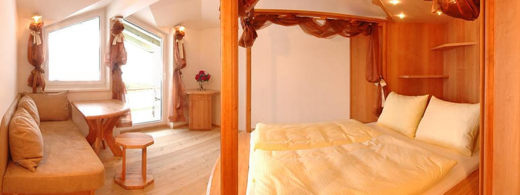 Bed & Breakfast Landhaus Strasser ゼル エクステリア 写真