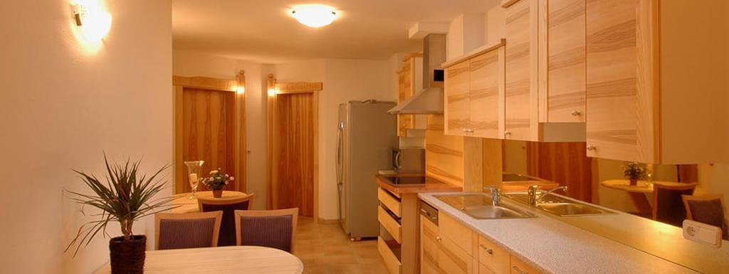 Bed & Breakfast Landhaus Strasser ゼル エクステリア 写真