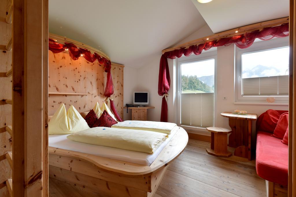 Bed & Breakfast Landhaus Strasser ゼル エクステリア 写真