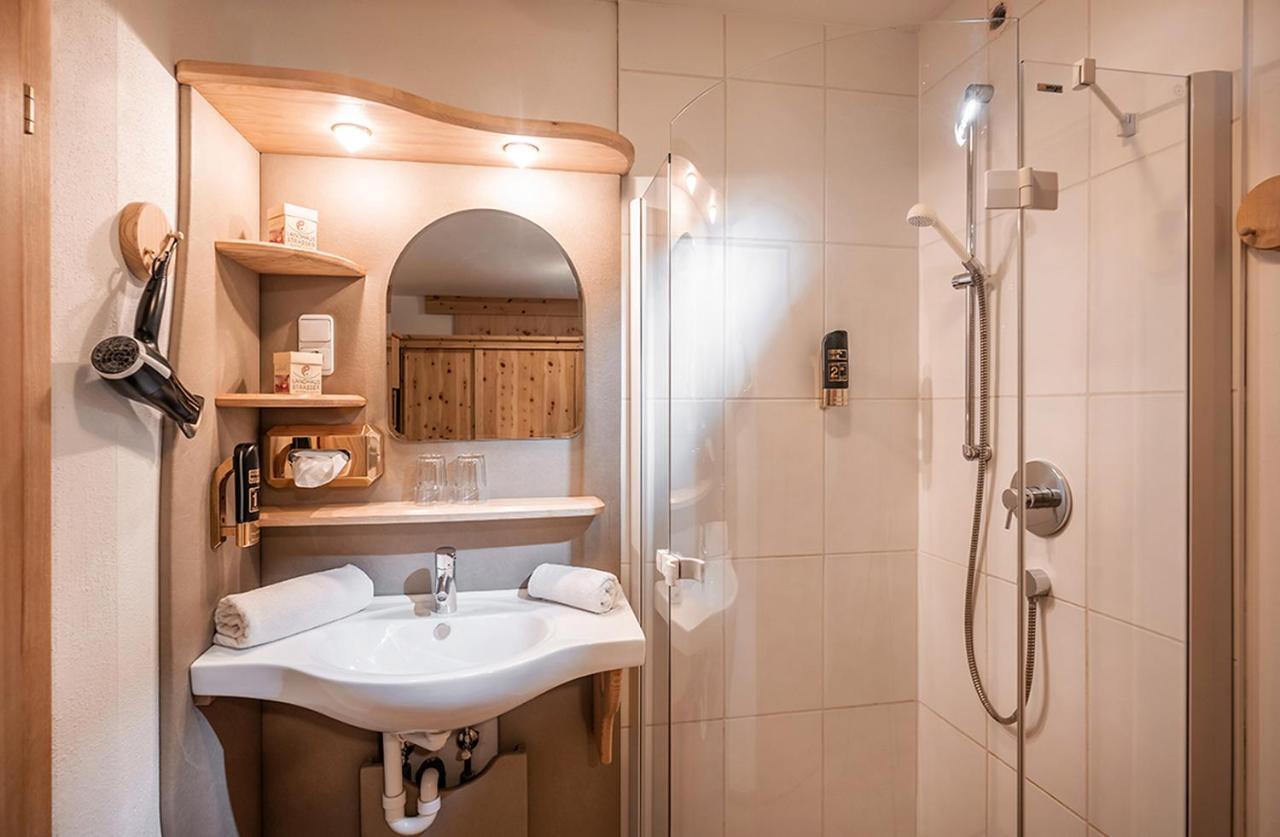 Bed & Breakfast Landhaus Strasser ゼル エクステリア 写真